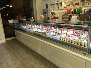 realizzazione vetrina gelateria